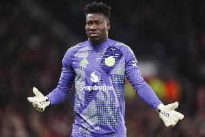 保罗-帕克：曼联应引进新门将，场上队员可能对奥纳纳不放心